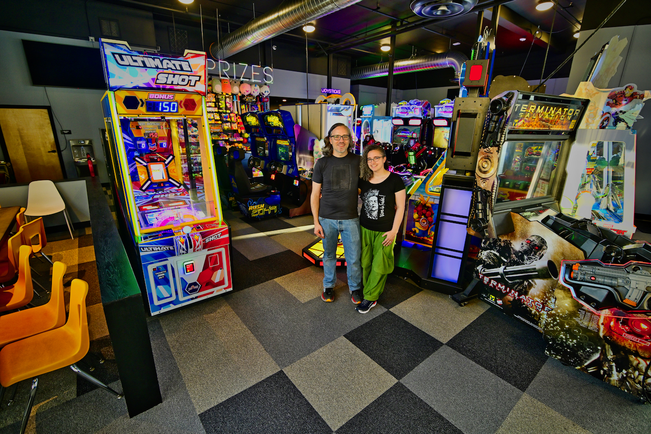West Seattle Arcade scores major points for family fun on Alki; Grand